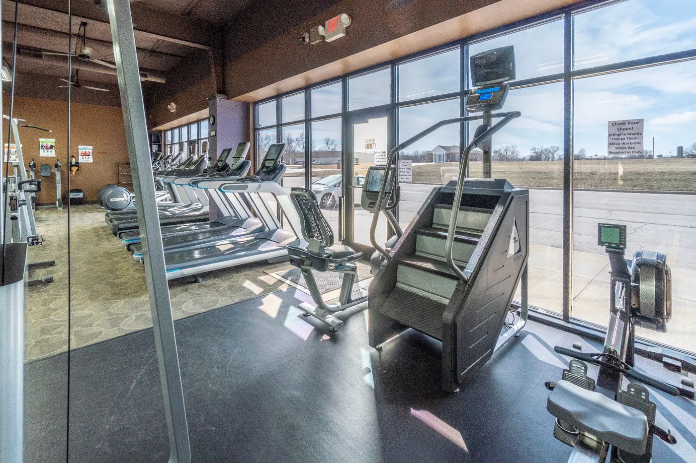 Cardio area inside Active 24/7